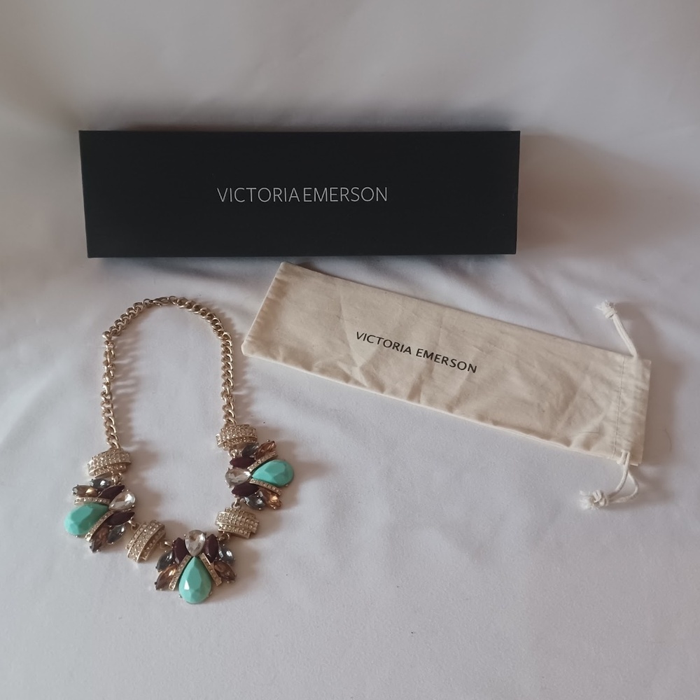 Victoria Emerson 16" Bee Statement Clavicle Necklace Beads Rhinestones